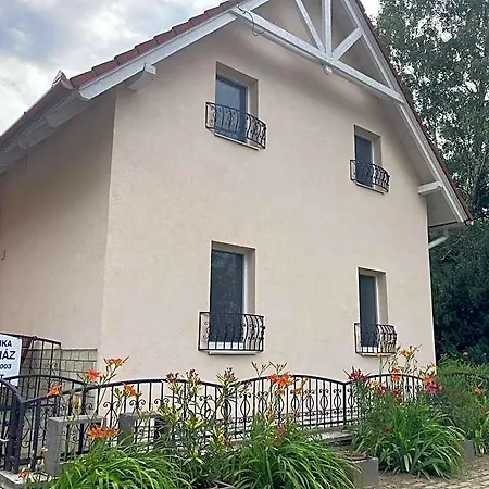Bor-bazilika-vendeghaz Bed & Breakfast Tarcal